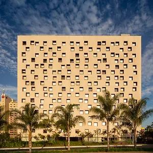 B Hotel Brasília